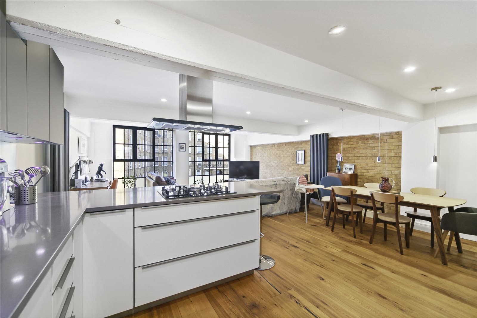 Chimney Court,Kitchen