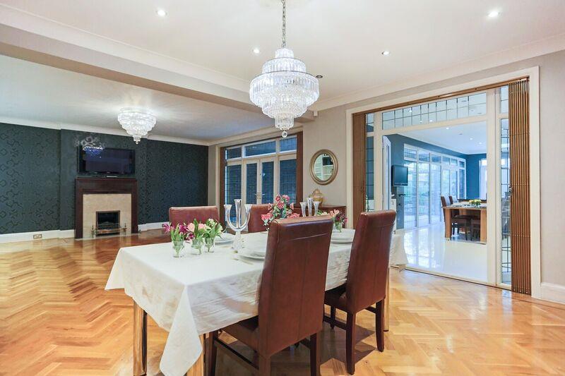 Worcester Bosch,Dining room