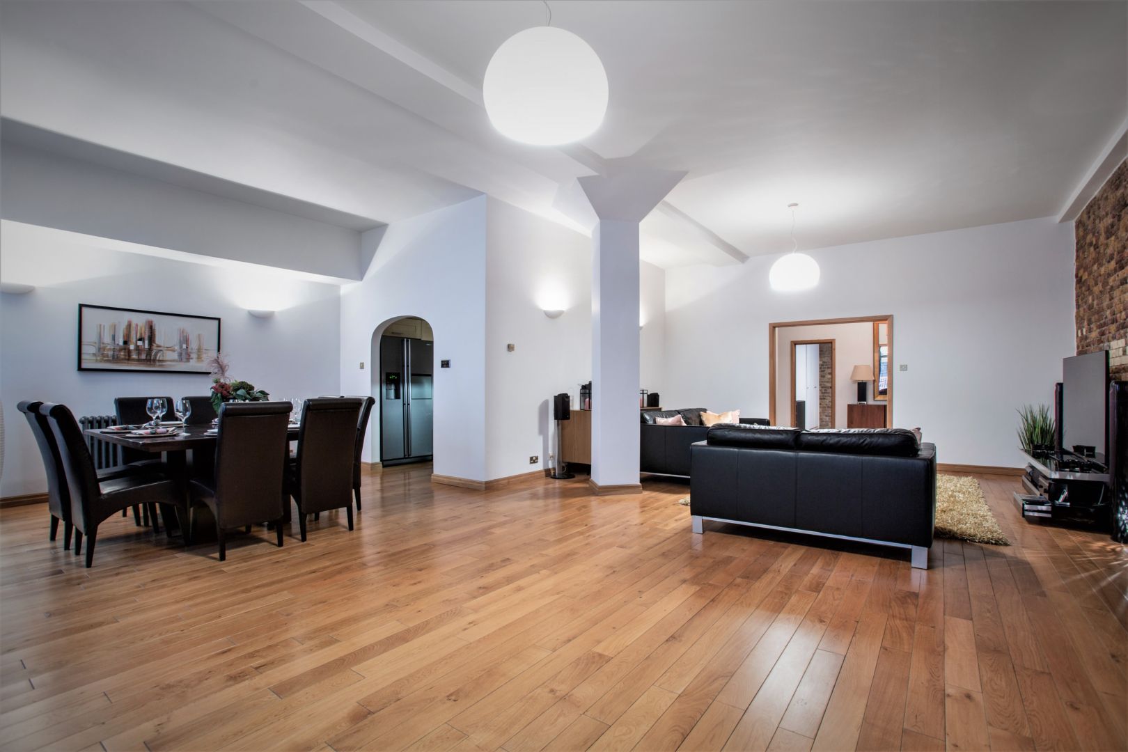 Telfords Yard,Family room