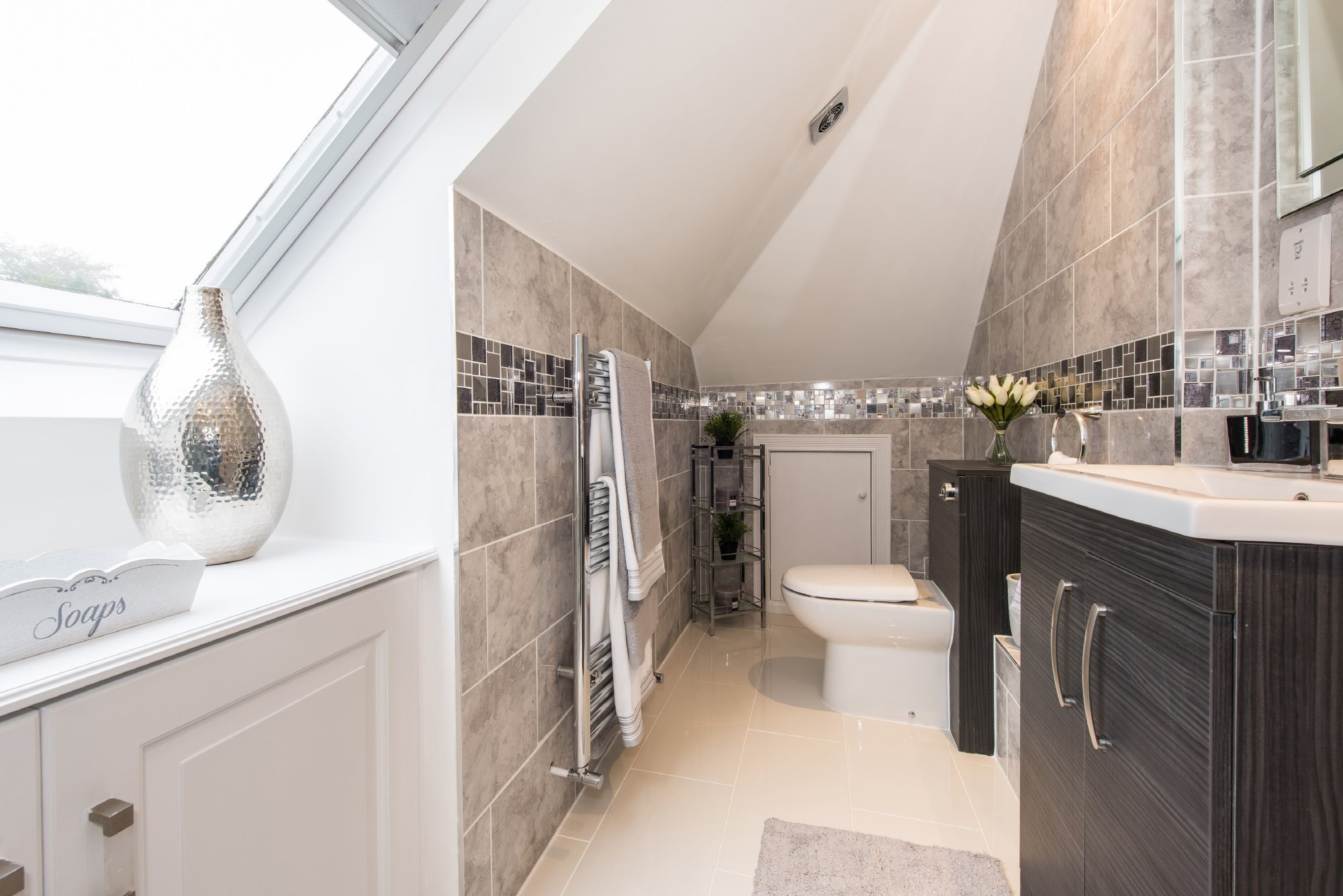 Whiteoak,Bathroom