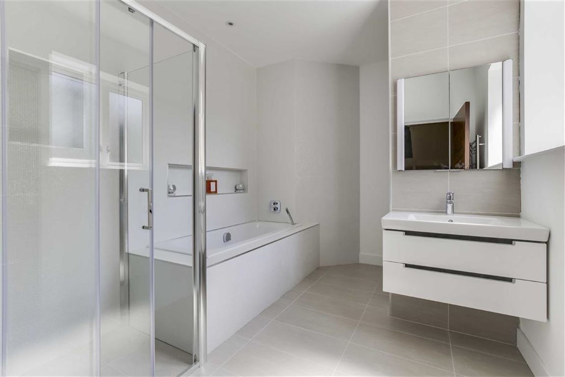 HansGrohe