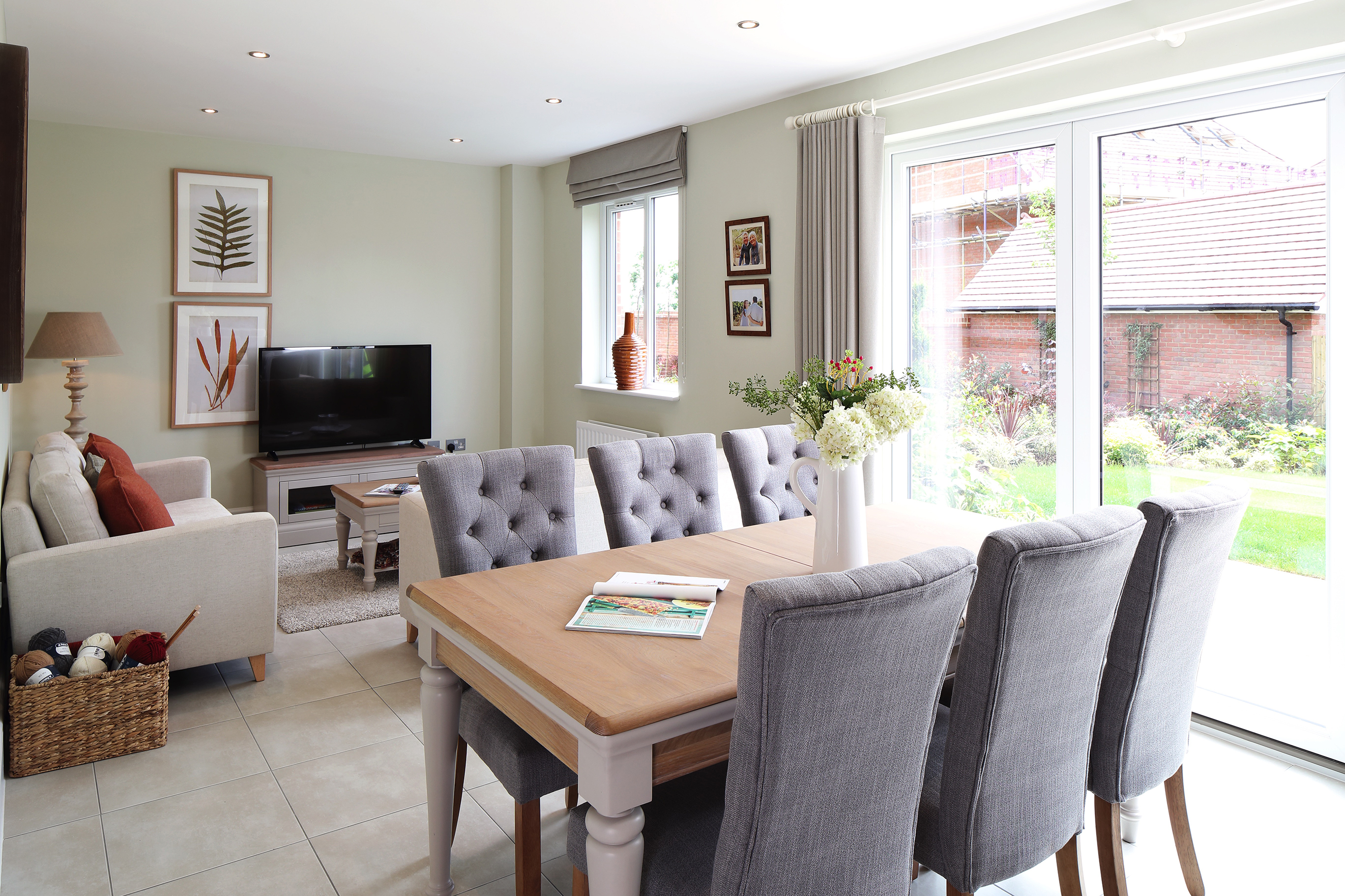 Redrow,Dining room