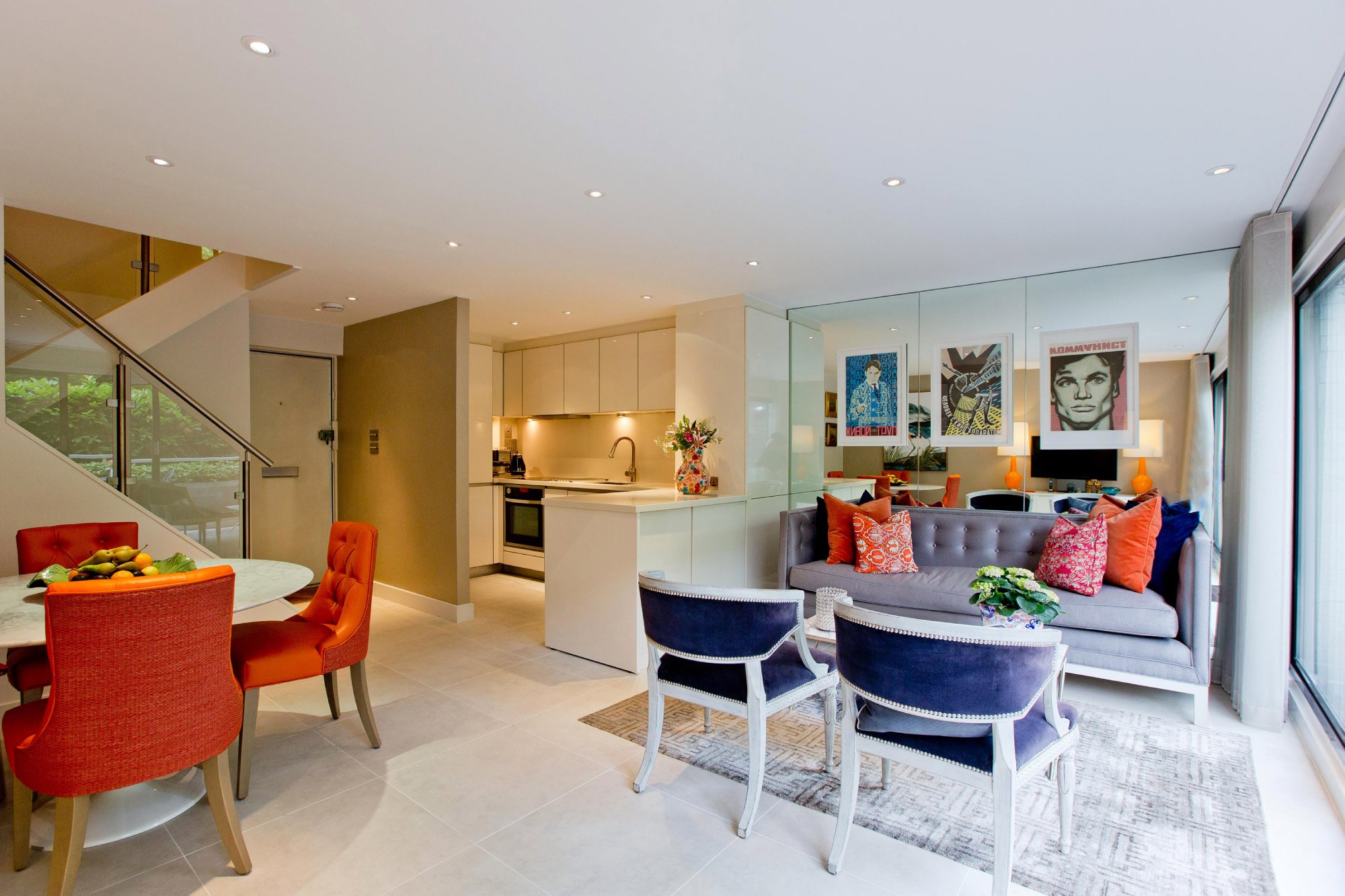Corian,Family room