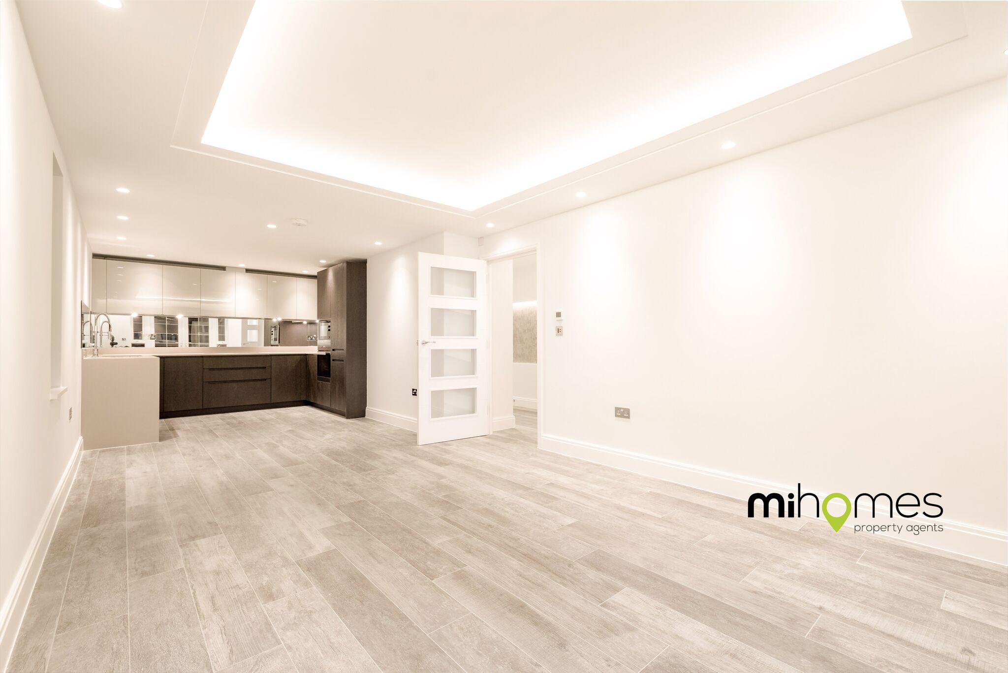 Yogo Group,Family room