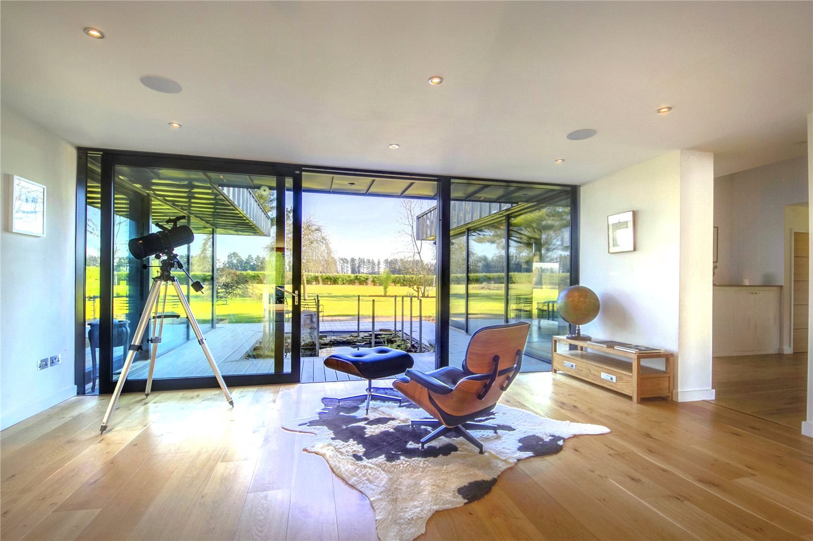 Edgley Design,Door
