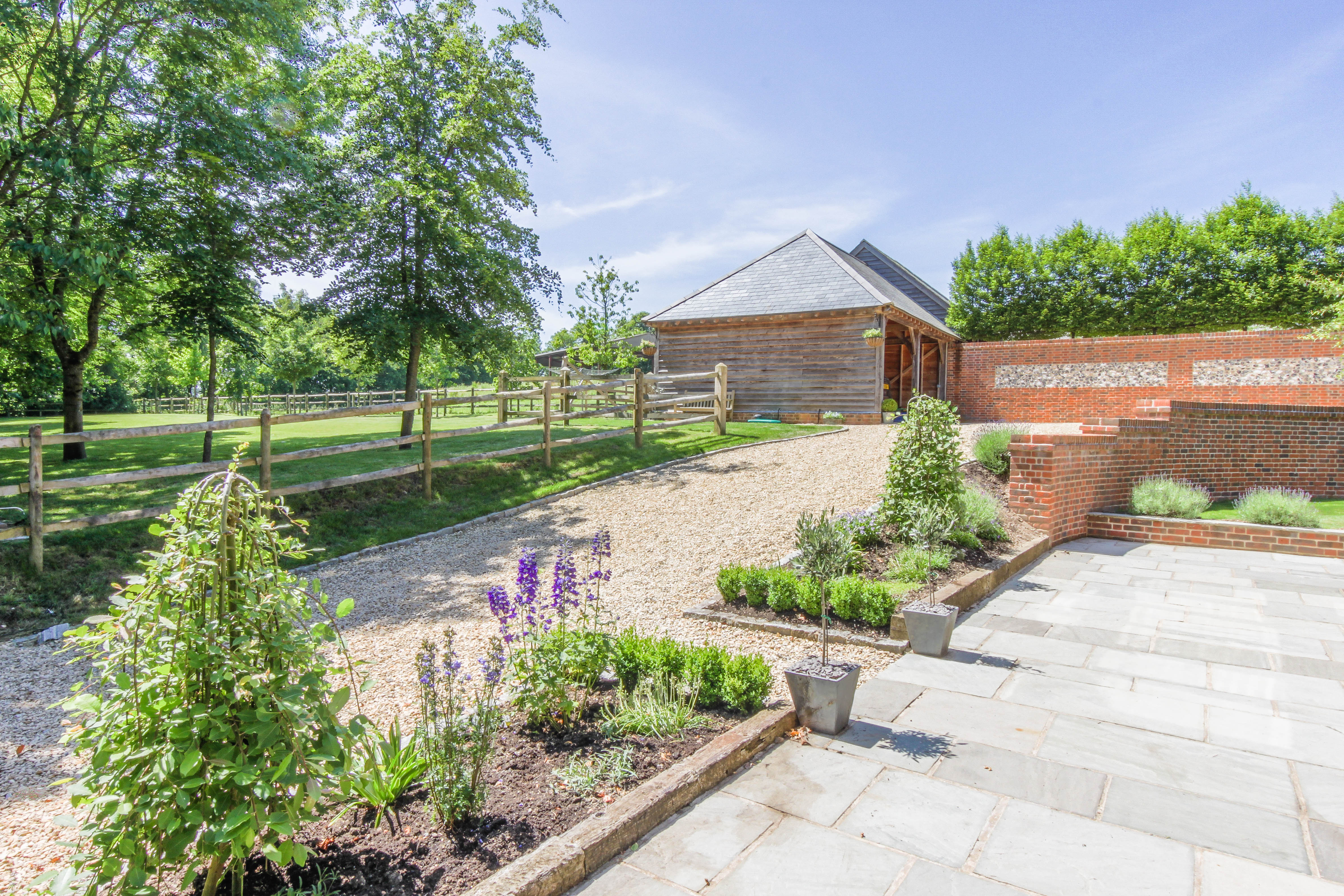 Oakwrights,Drive,Parking,Garage