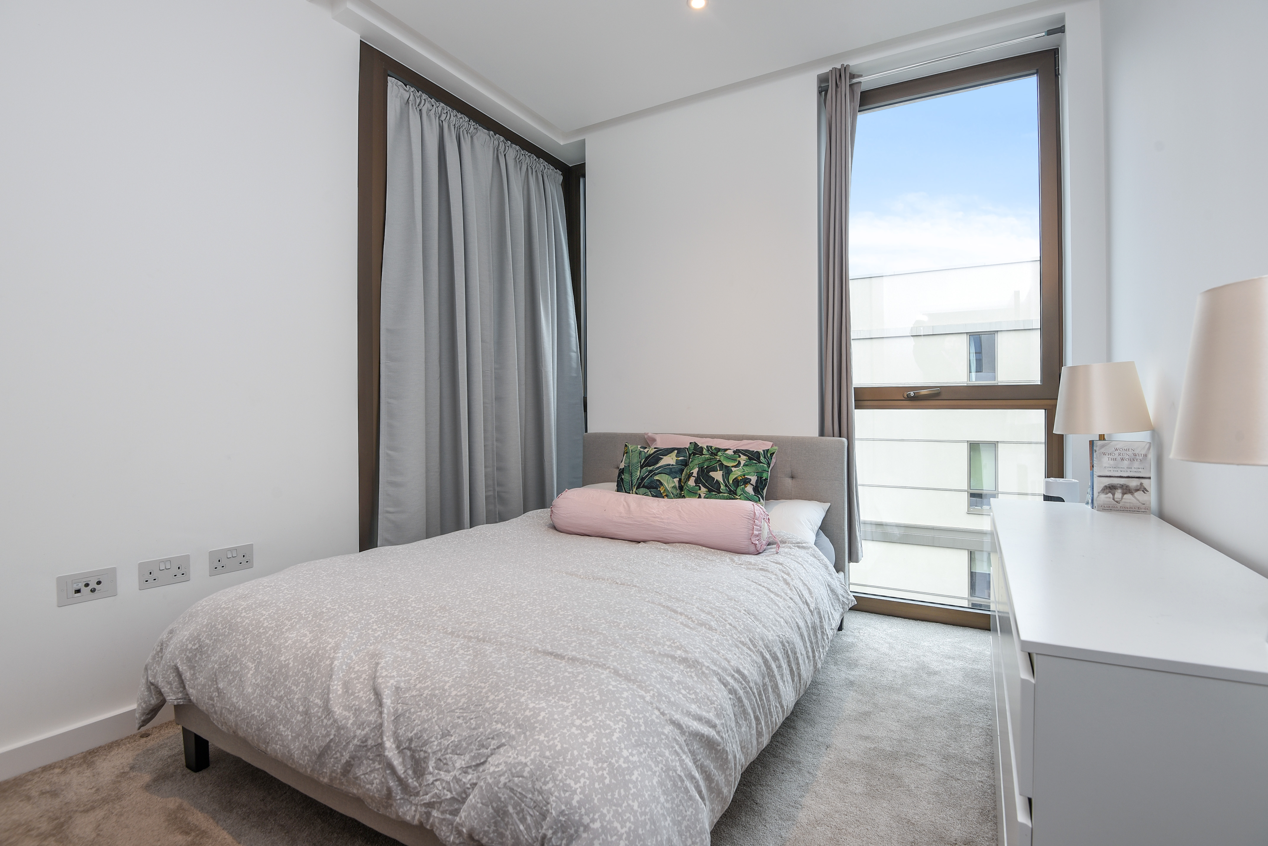 Greenwich Peninsula,Master Bedroom