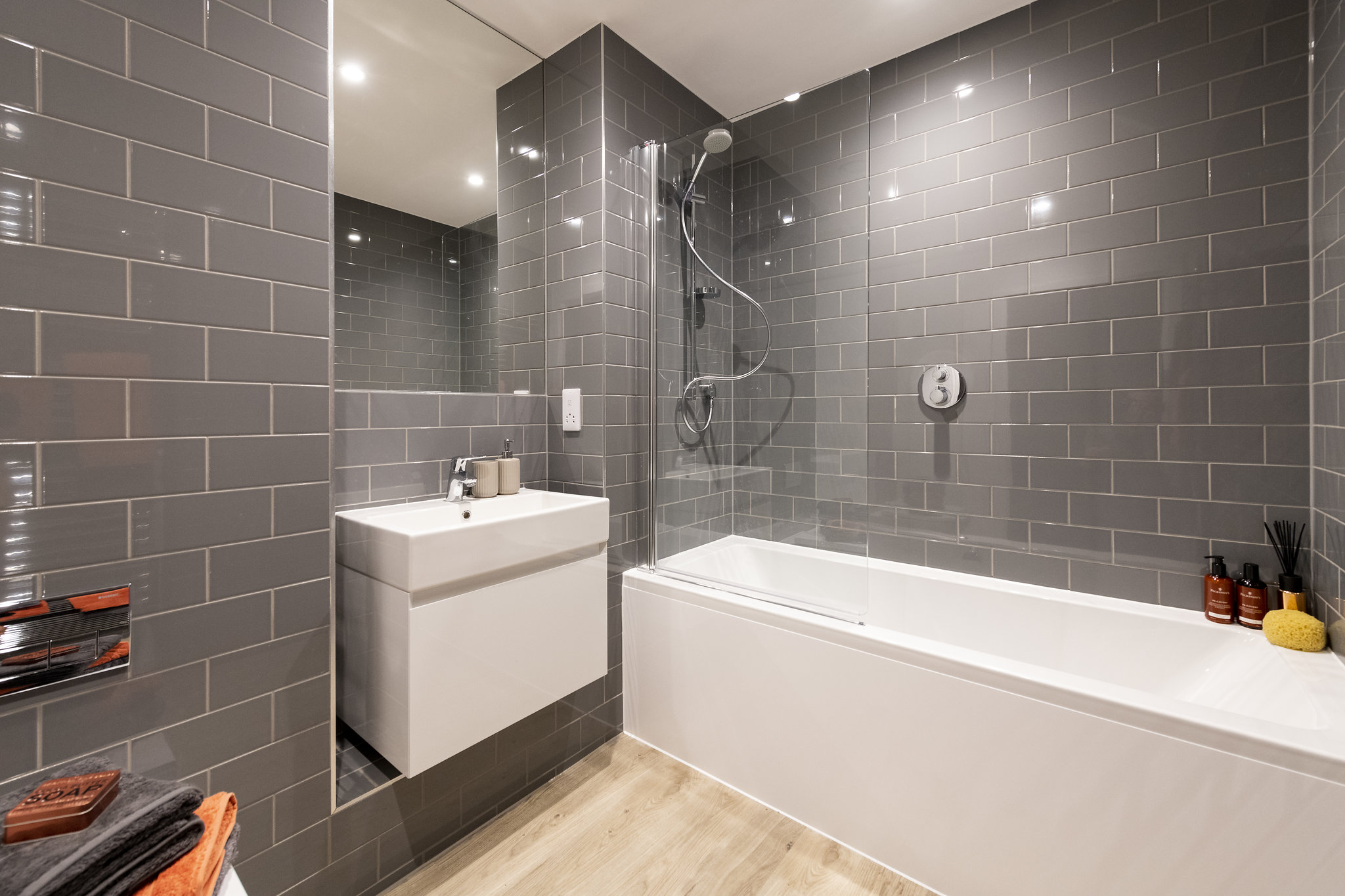 Brentford Lock West,Bathroom
