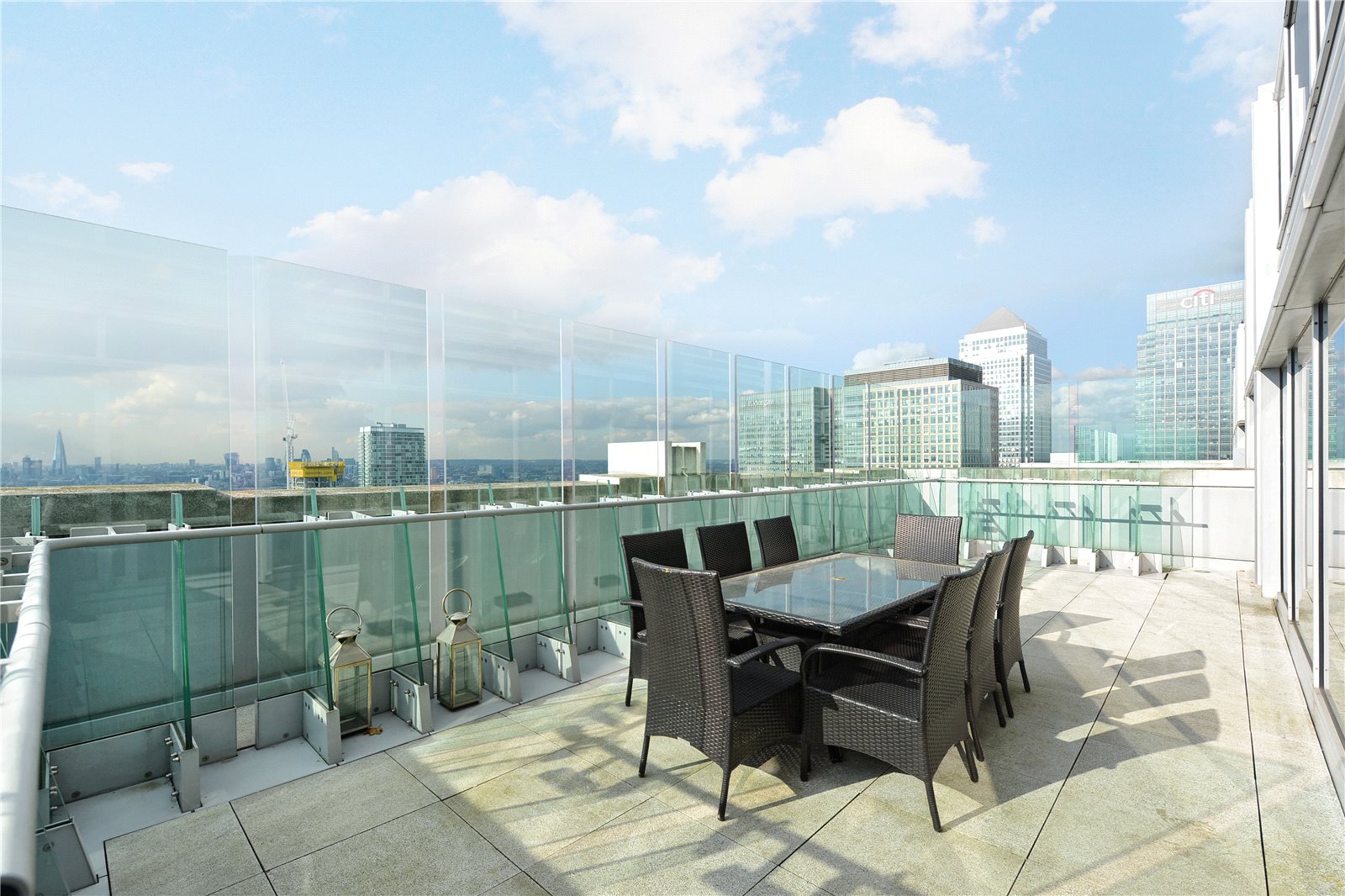 Pan Peninsula,Patio