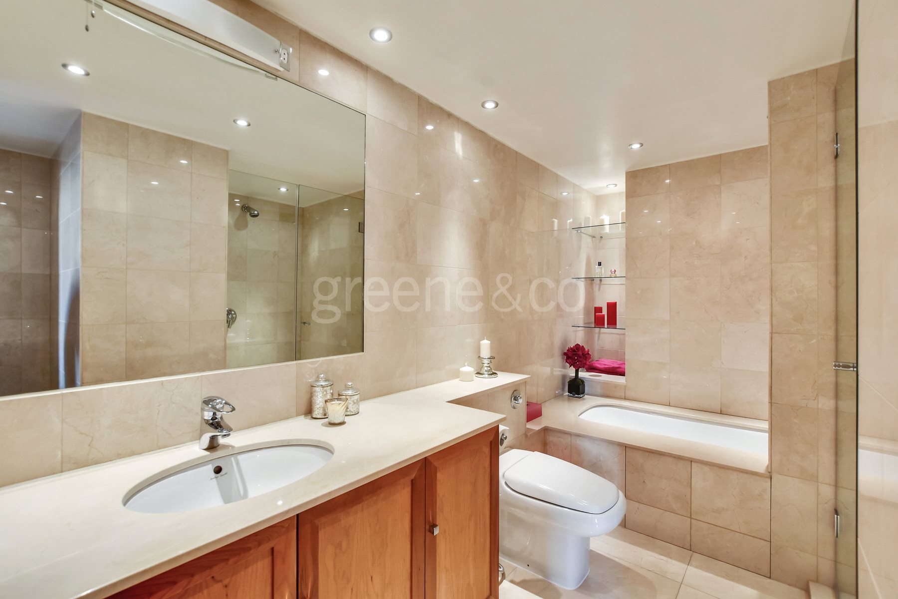 Princess Park Manor,Bathroom