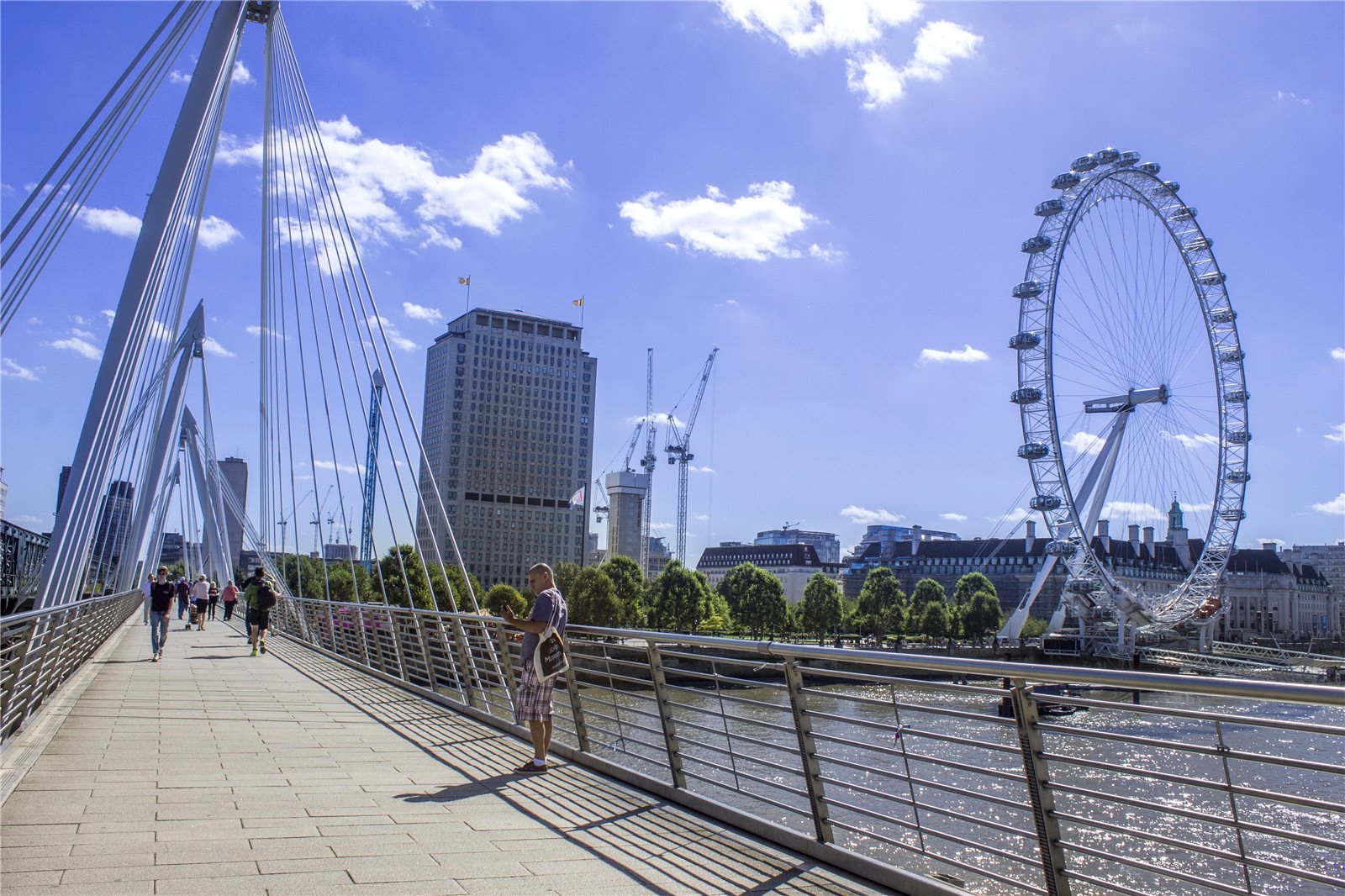 Canary Wharf,Local