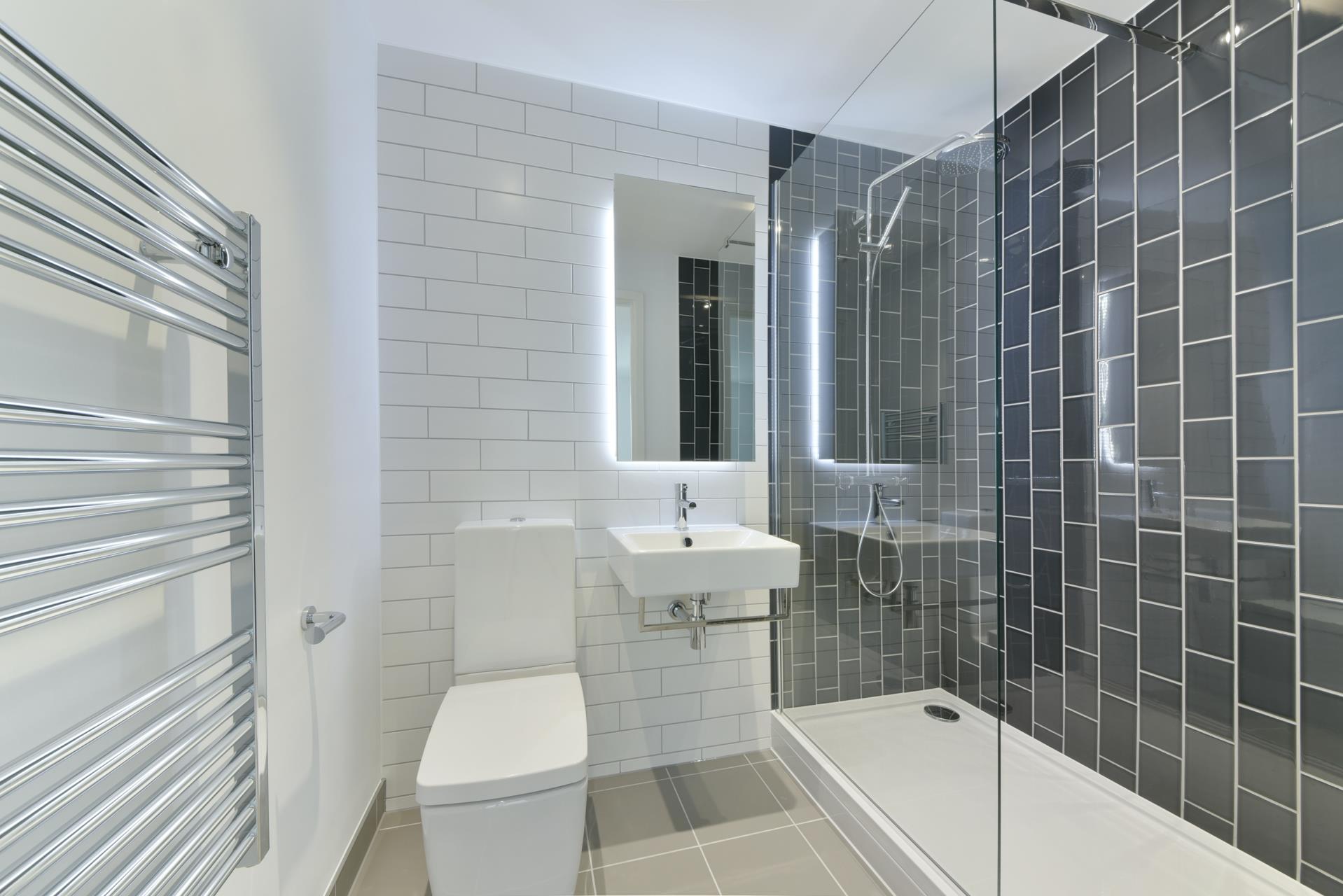 Royal Wharf,Bathroom