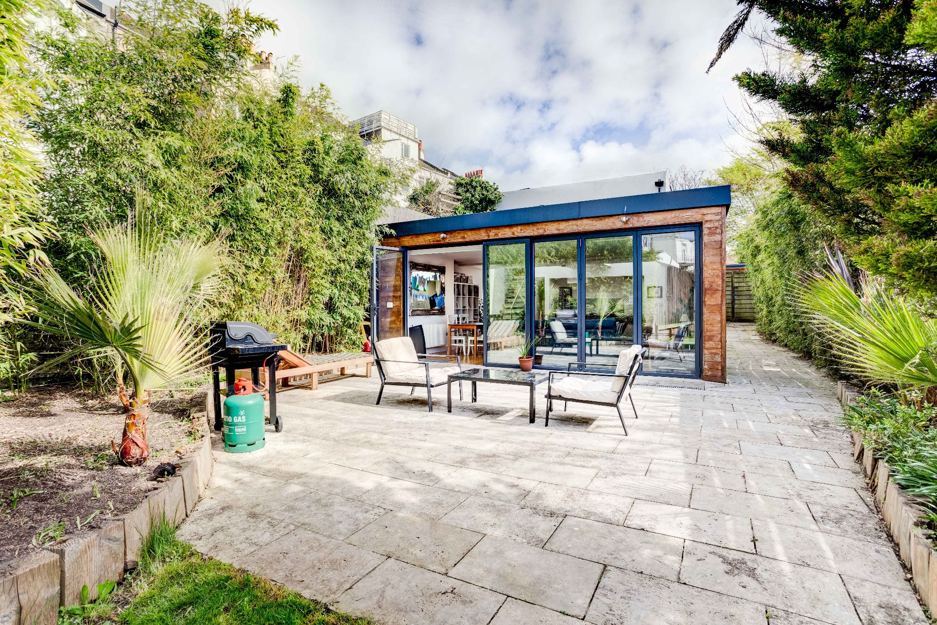eco,Rear Elevation
