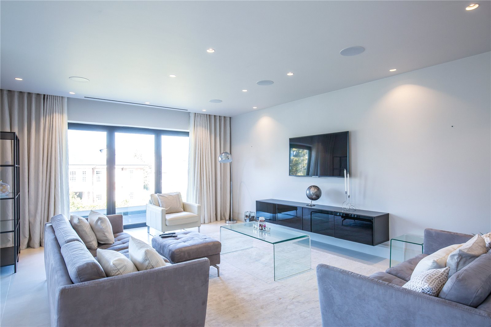 Fusion Residential,Family room