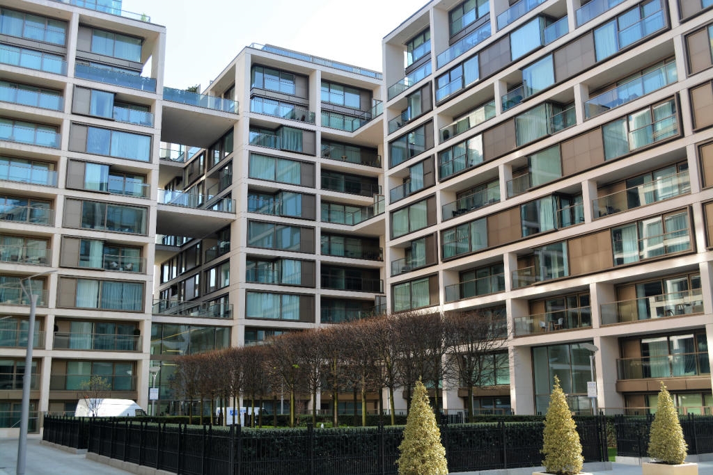 375 Kensington High Street