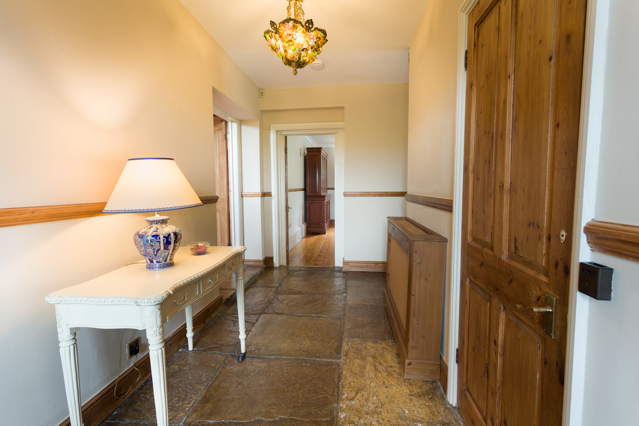Sarah Beeny,Entrances
