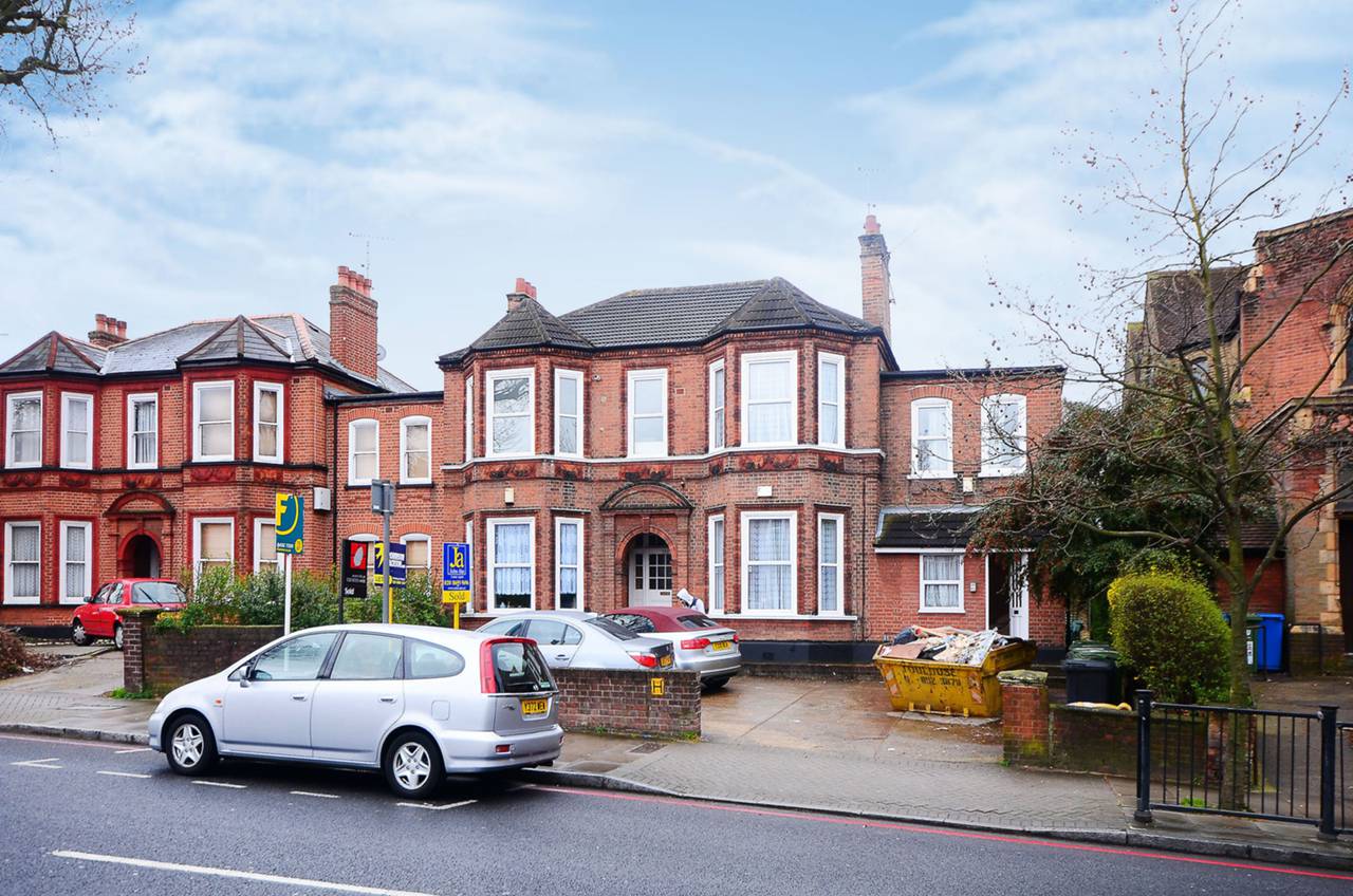 1 bedroom flat to rent in Brownhill Road, Catford SE6, London