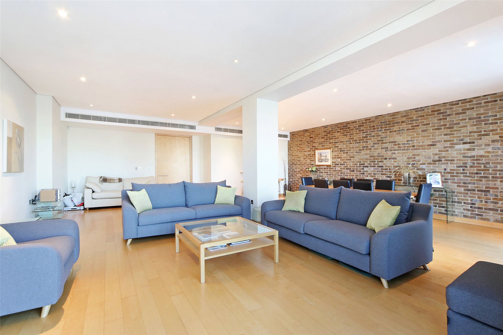 Tea Trade Wharf,Lounge
