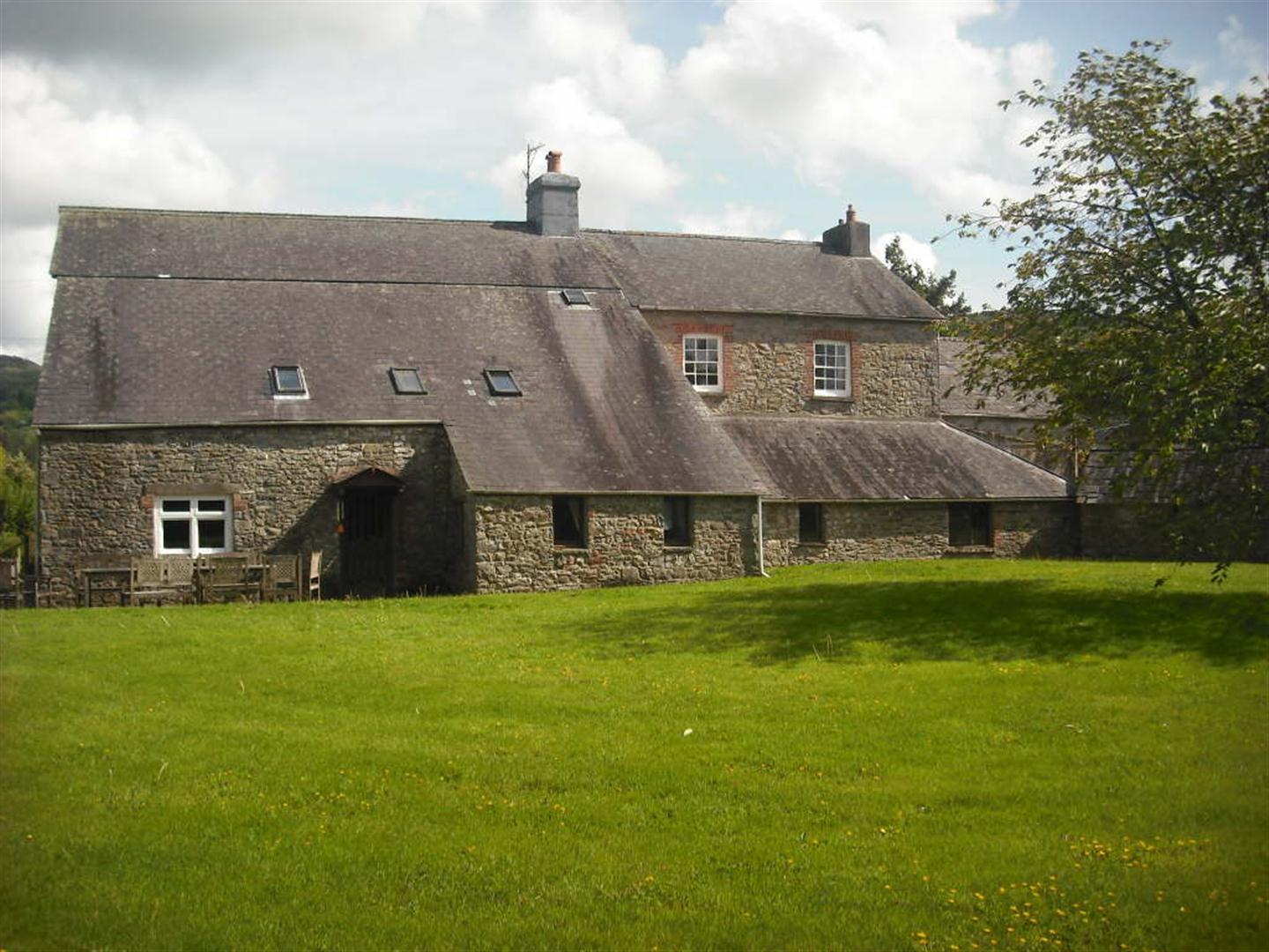 9 bed detached house for sale in Llanarthney, Carmarthen SA32