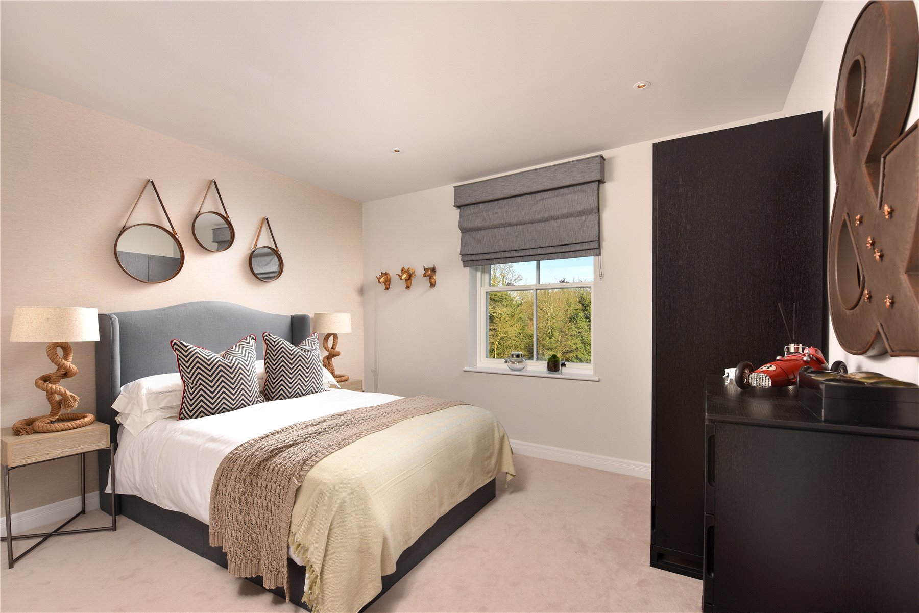 Richmond Chase,Master Bedroom
