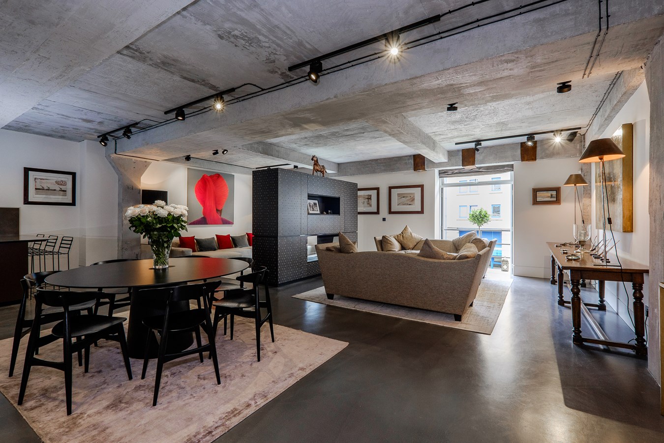 reclaimed,Family room