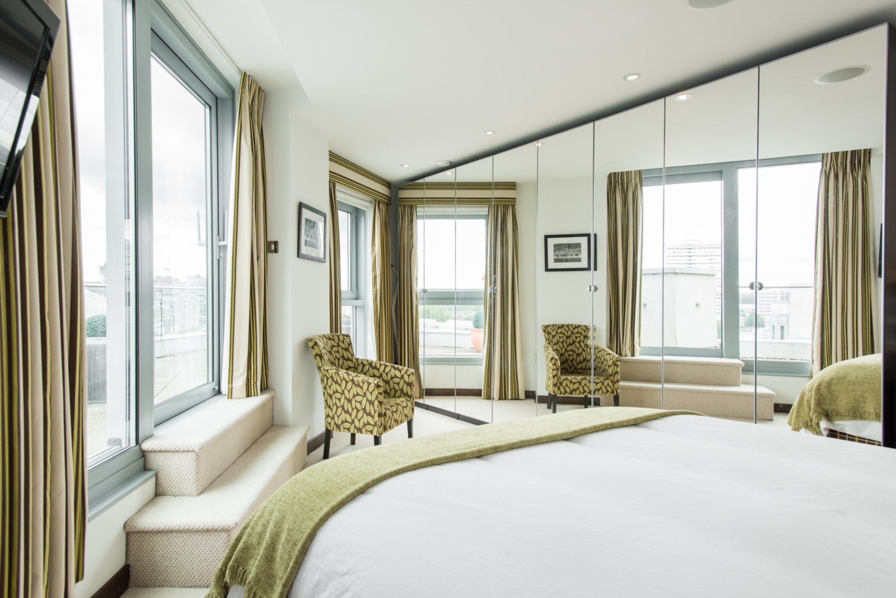 Bridges Wharf,Master Bedroom