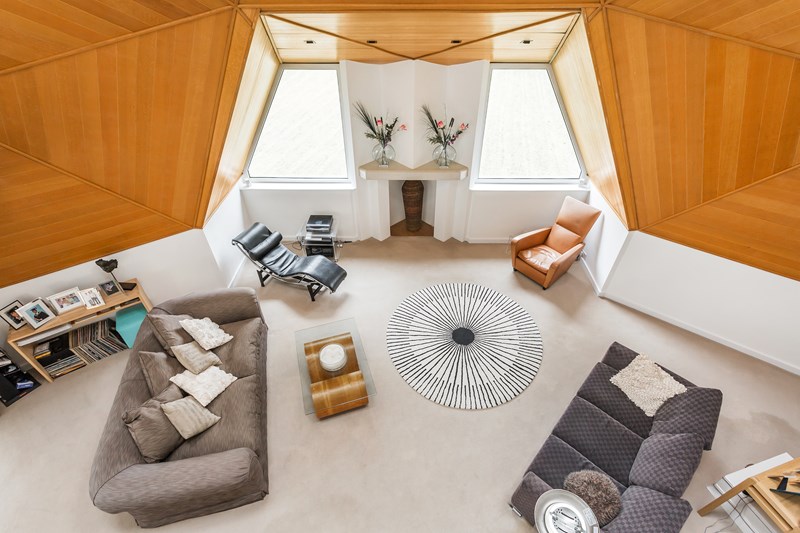 David Richmond Associates,Lounge