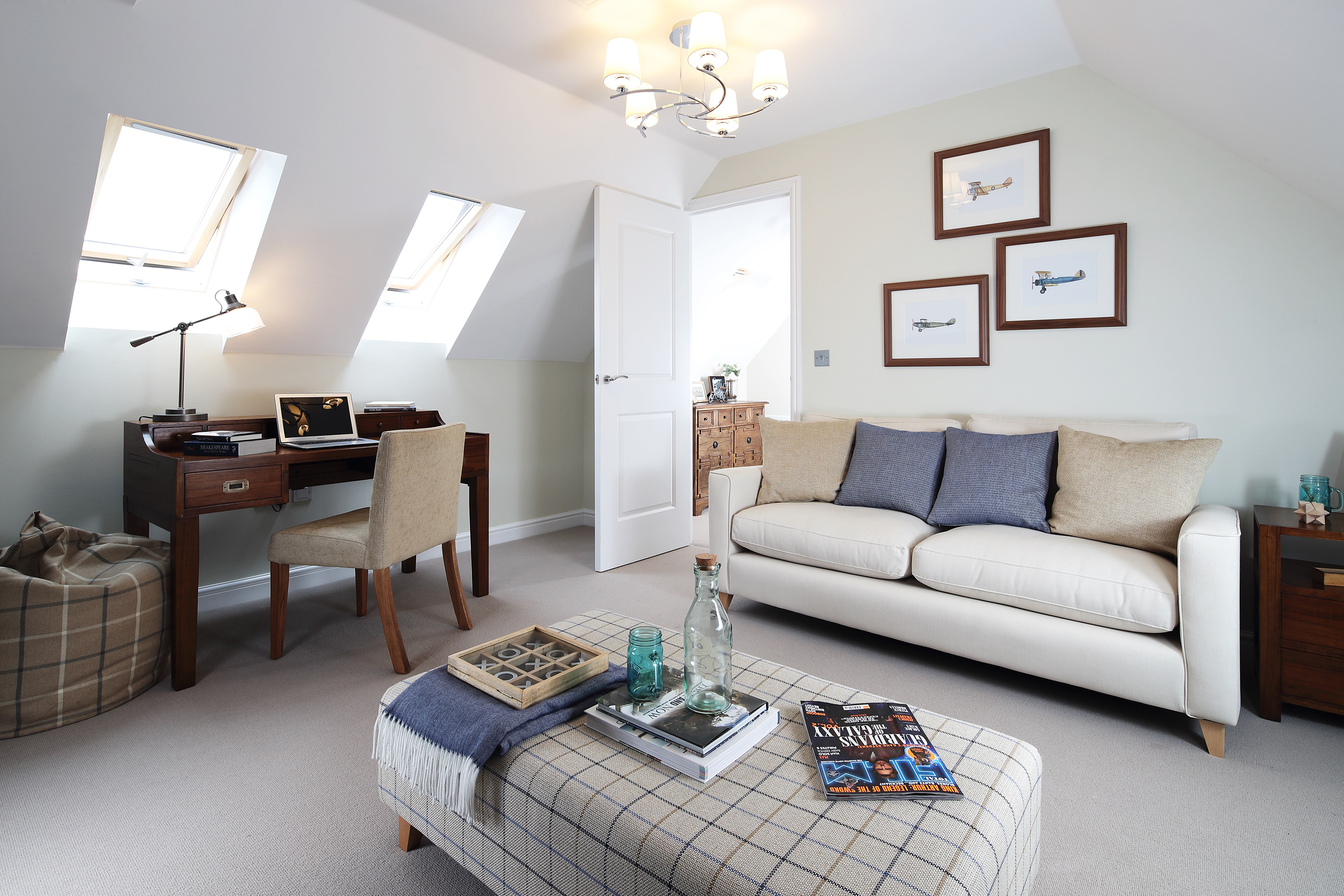 Redrow,Family room