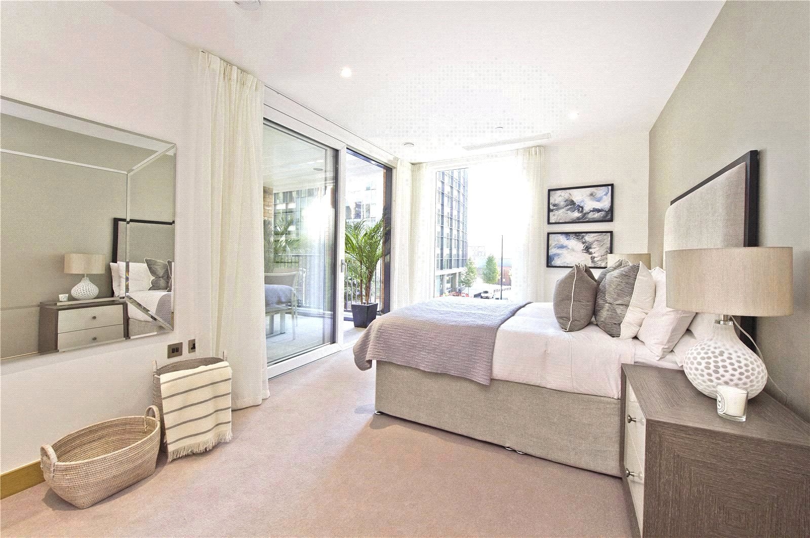 Taylor Wimpey,Master Bedroom