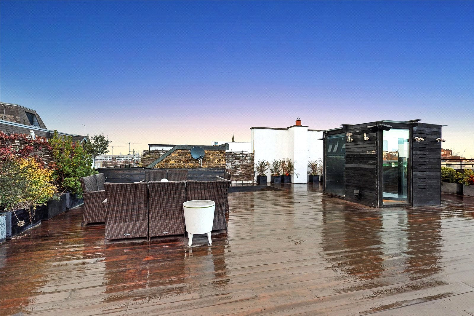 Shepherdess Walk,Patio