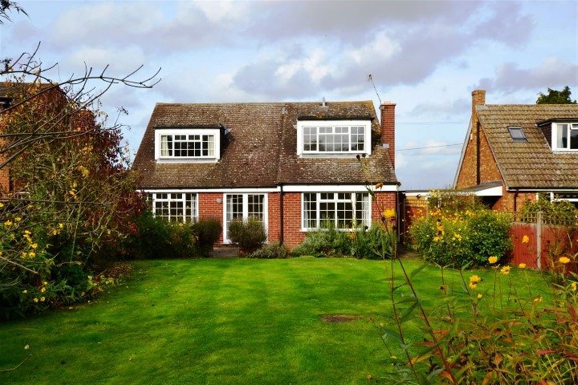 3 bedroom detached house to rent