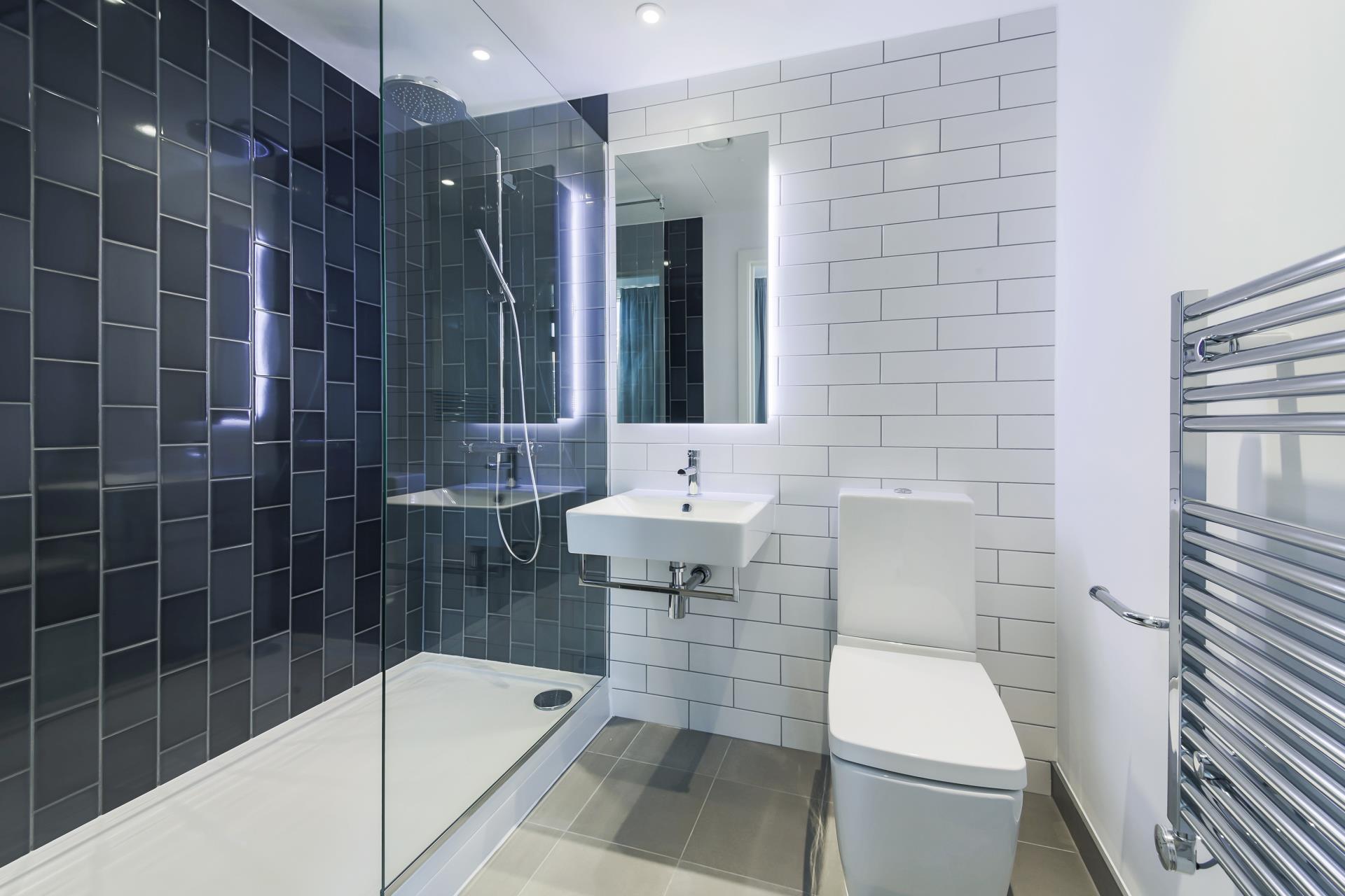 Royal Wharf,Bathroom