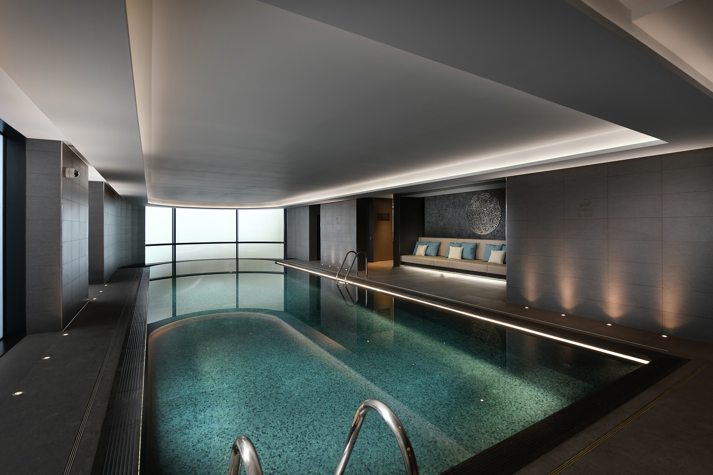 The Corniche,Pool & Sport