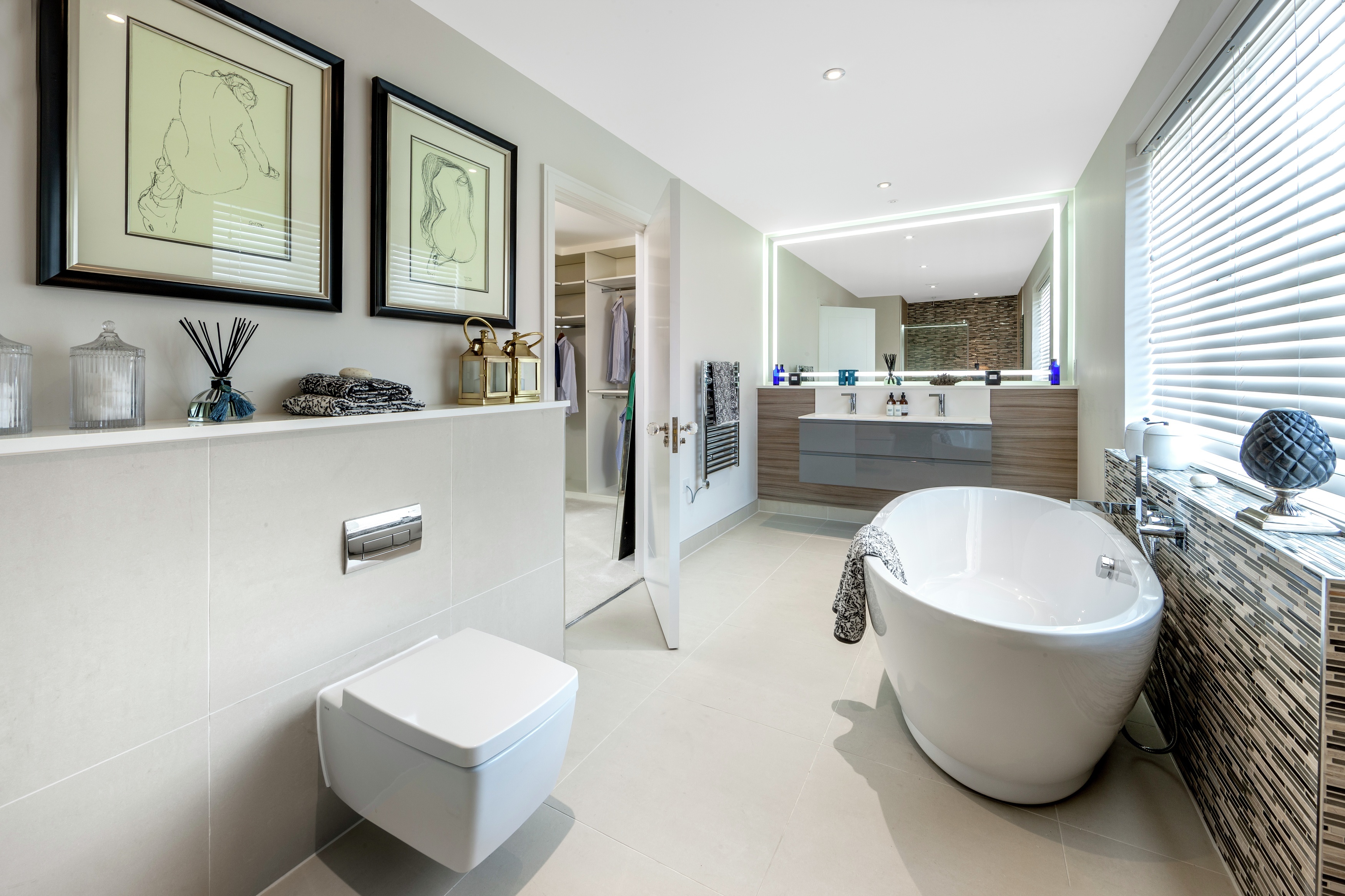 London Square,Bathroom
