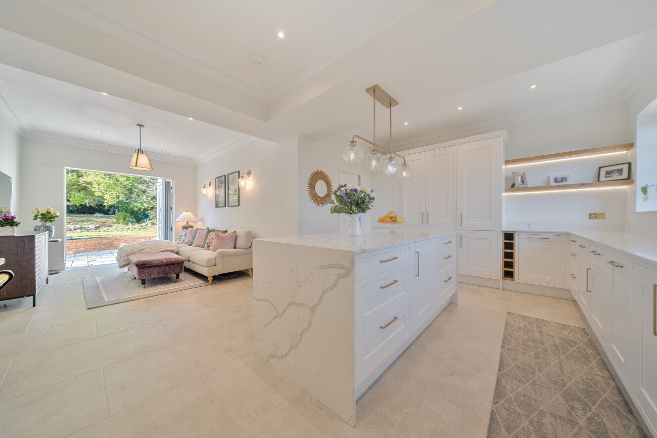 5 bedroom detached house for sale 0