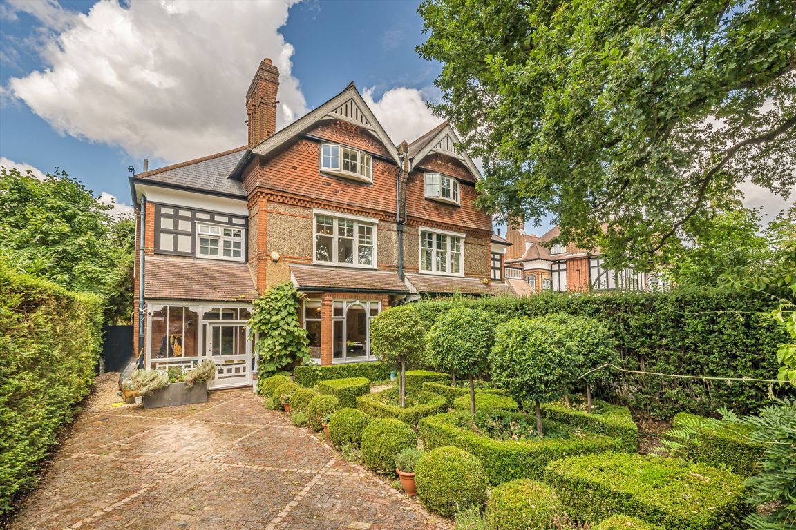 5 bedroom detached new house for sale