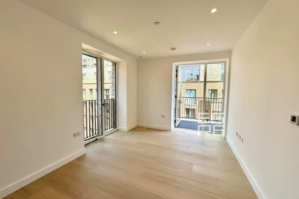 145, Claremont Road, London photo 2