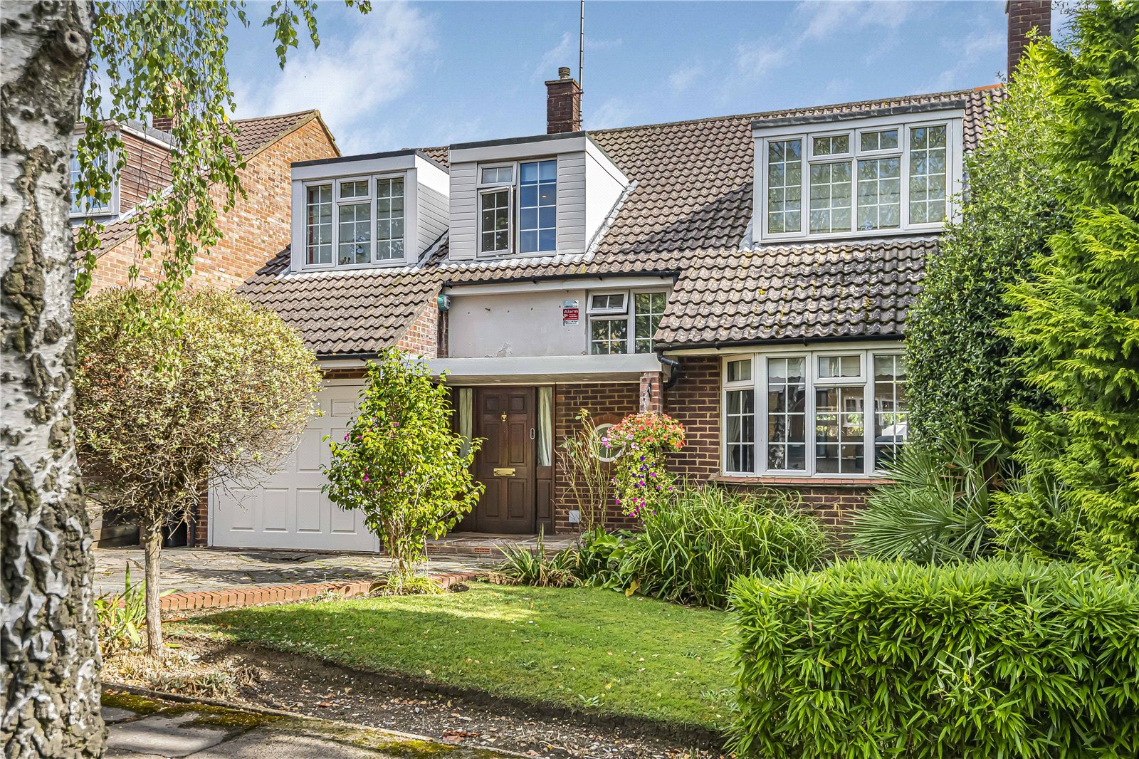 4 bedroom detached house for sale 0