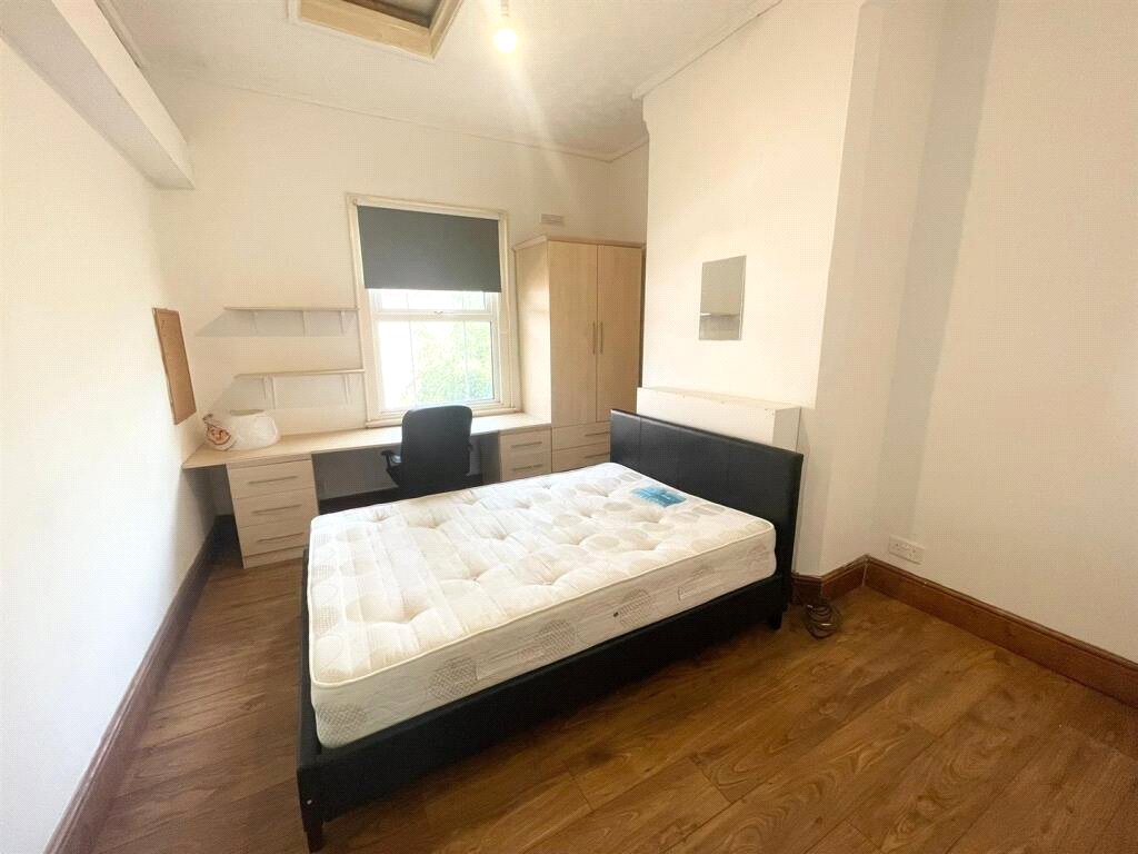Curran House, London photo 4