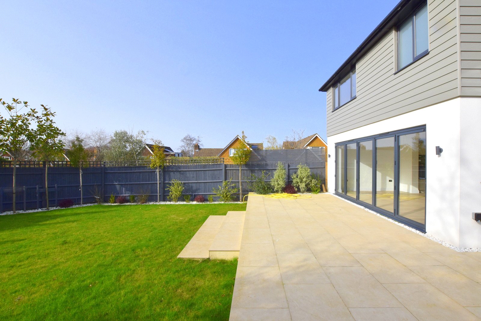 4 bedroom detached house for sale 0