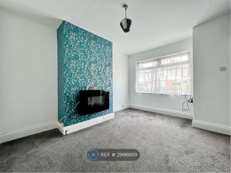 Coronation Road South, Hull, Hull photo 4