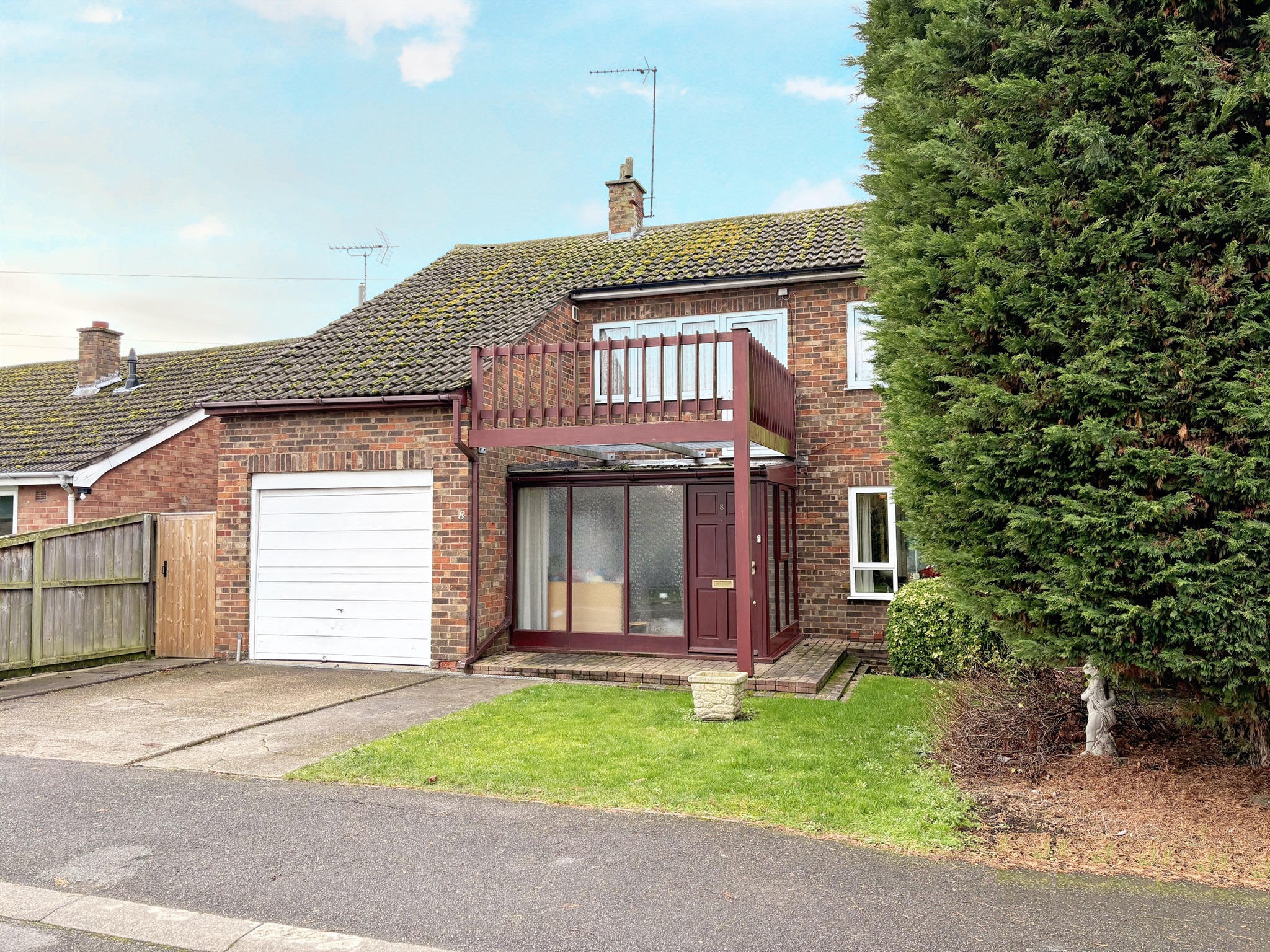 8, Folly Close, Peterborough photo 4