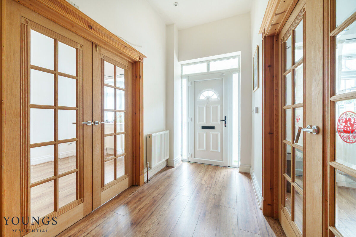 Photos of Lansdowne Road, London E18 65181976 PrimeLocation