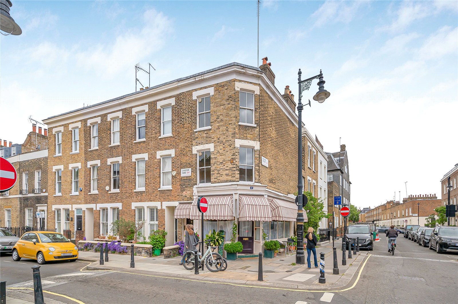 5 bedroom detached house for sale in Reading
