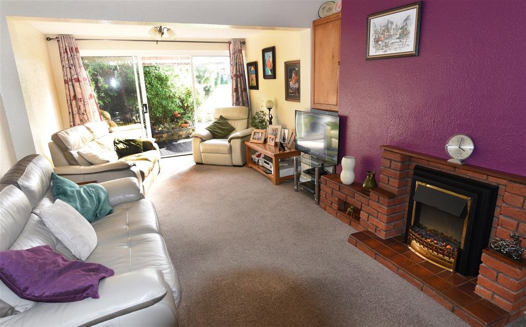 Free property report 18 Heathlands Crescent, Sutton Coldfield, B73 5EP