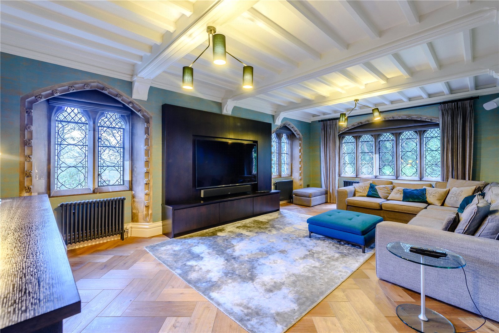 5 bedroom detached house for sale 0