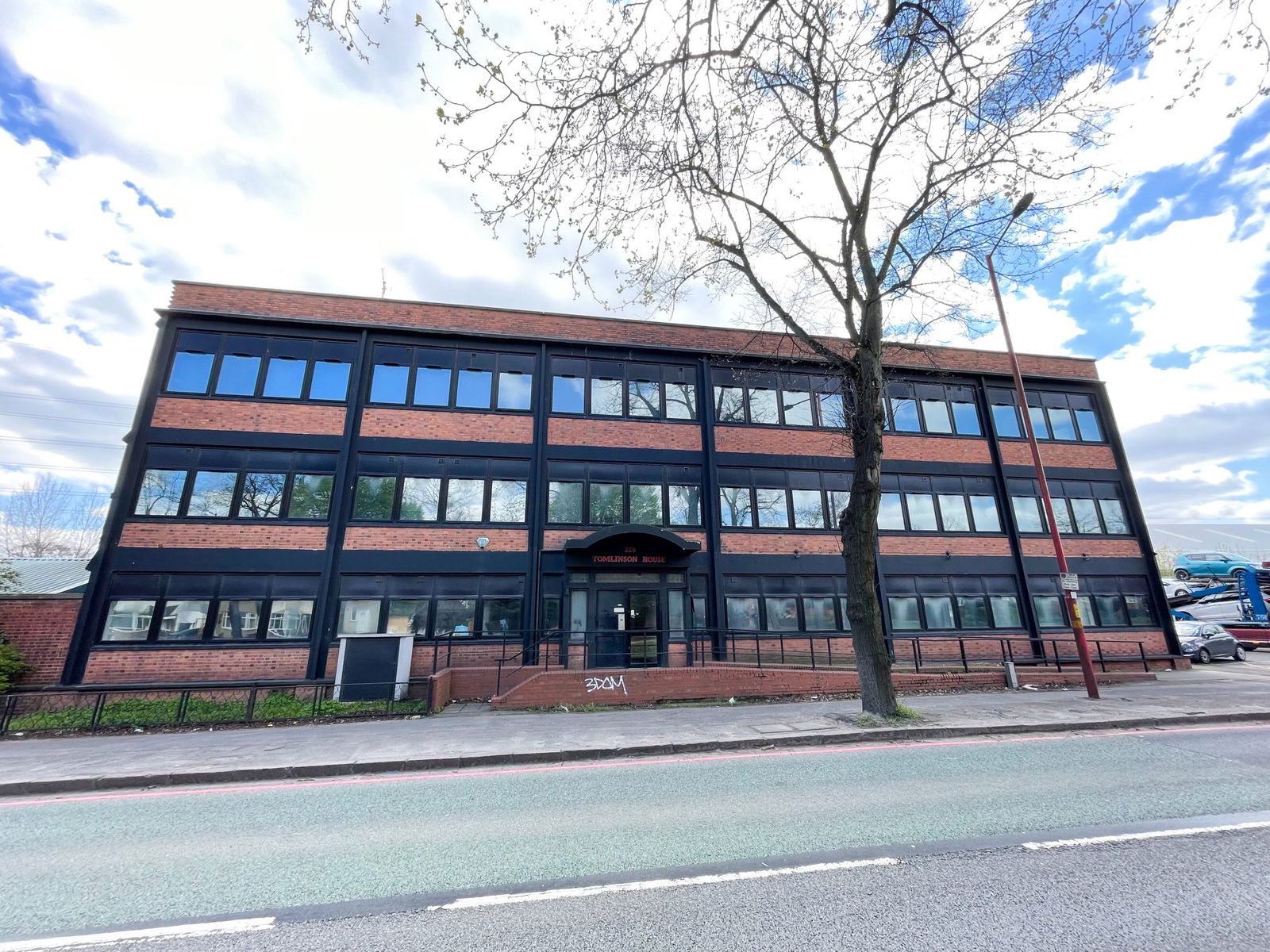 5 bedroom semi-detached house for sale in London