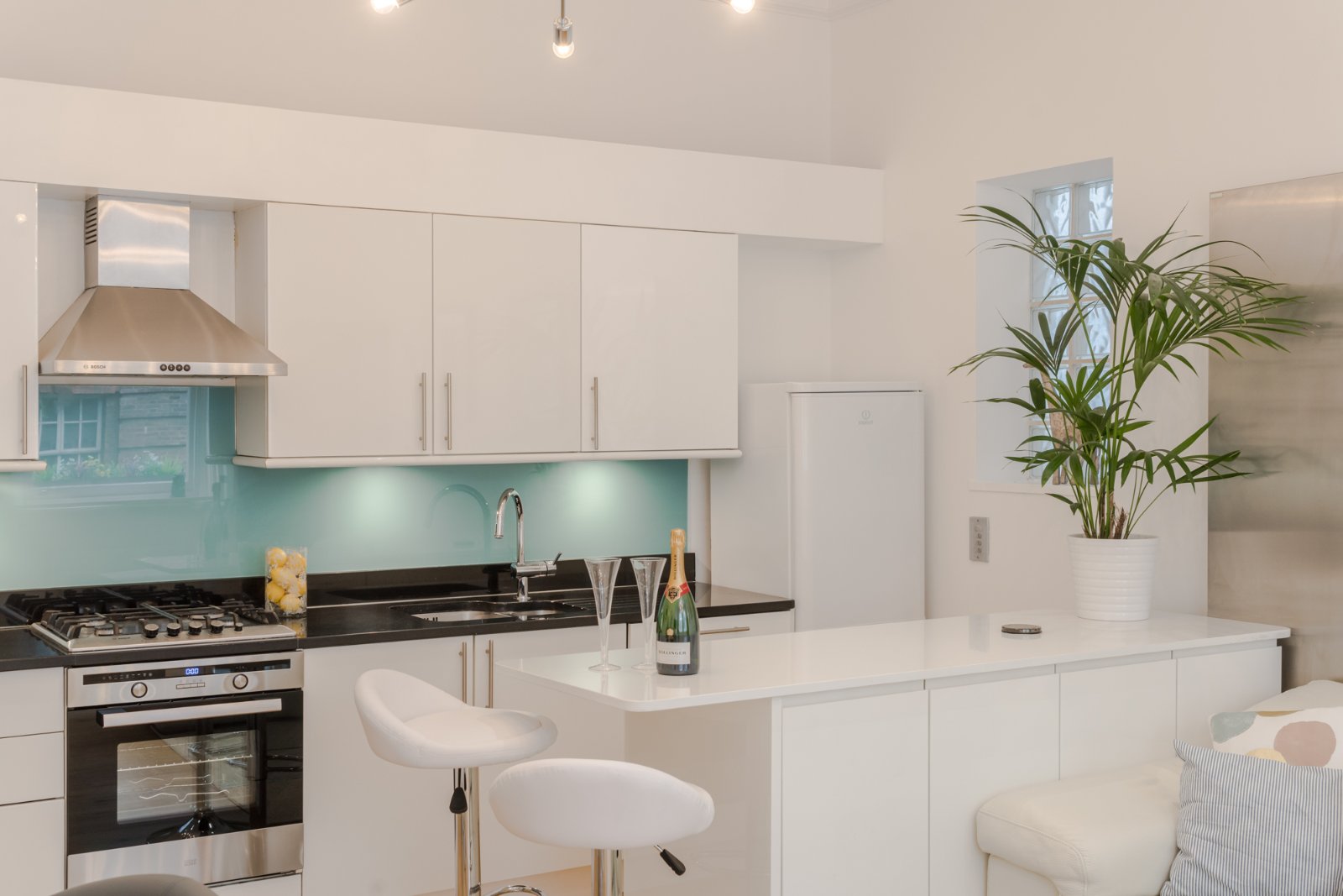 7a, Nottingham Street, London photo 4