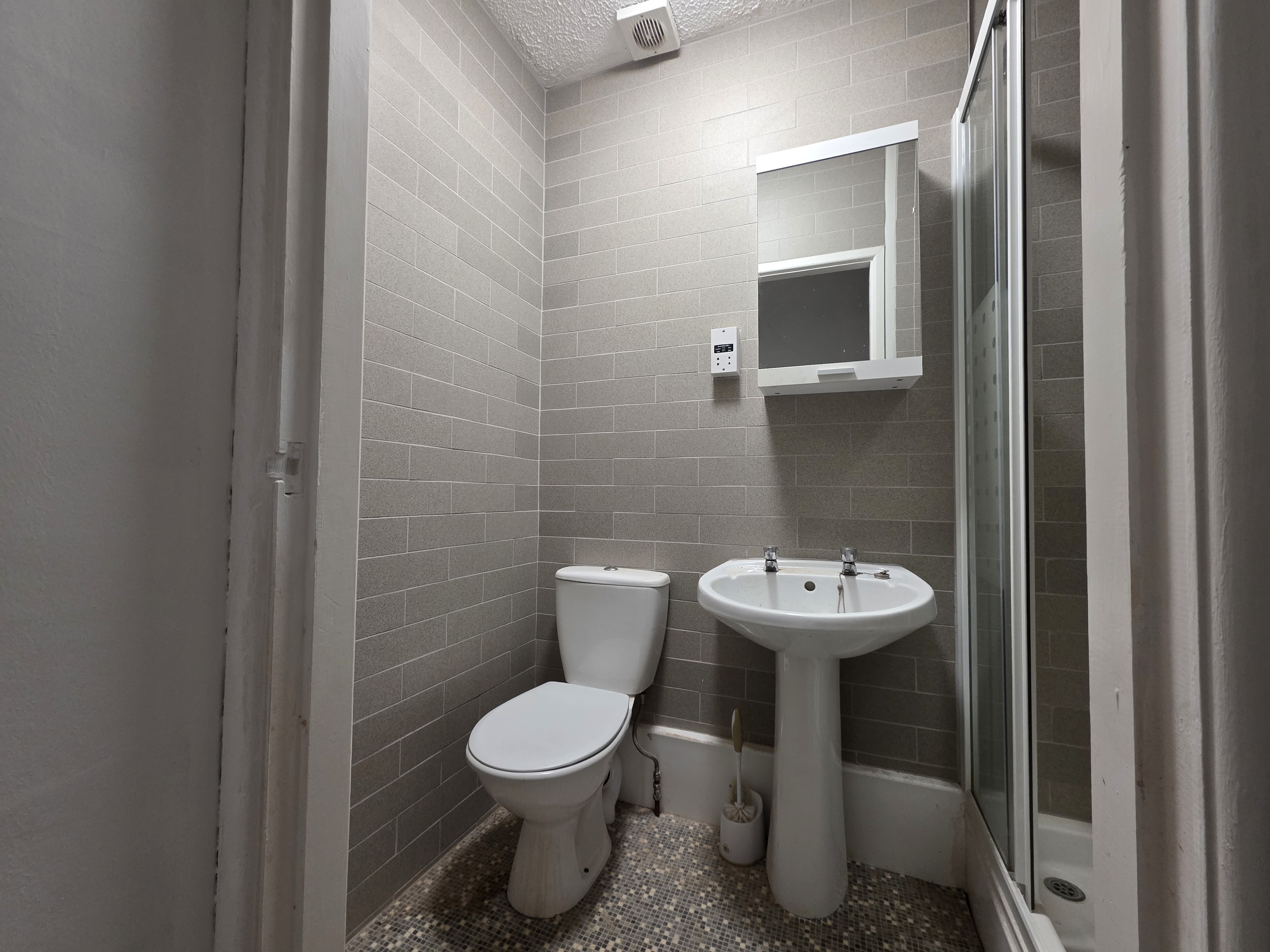 Room 5, Stockport photo 4