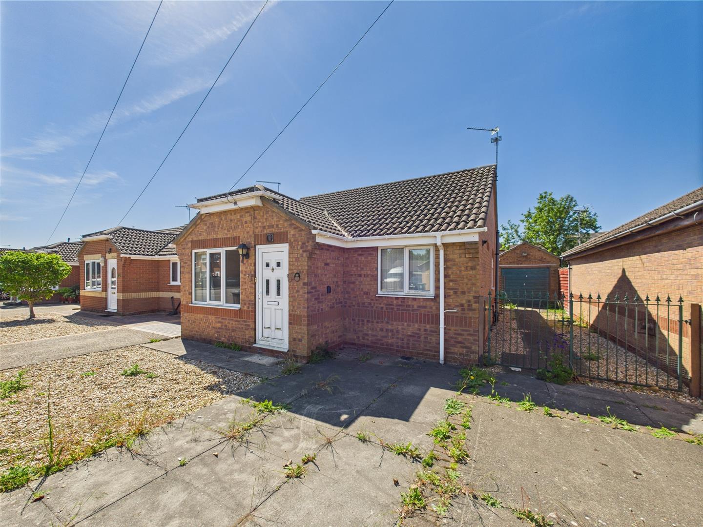 2-bed other on 43, Aldergrove Crescent, Lincoln, £180,000